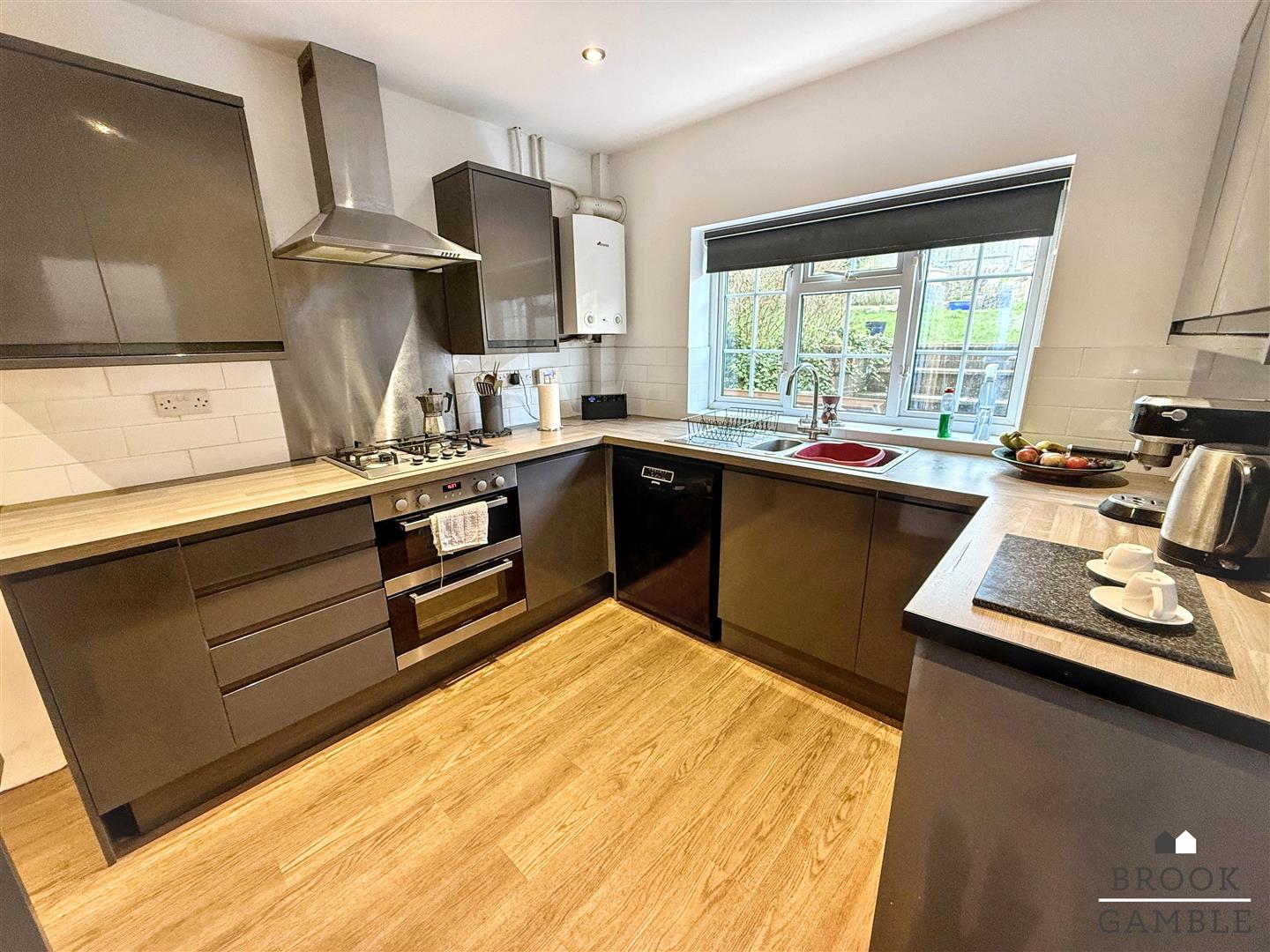 3 Bedroom House. Peppercombe Road in Eastbourne,  4